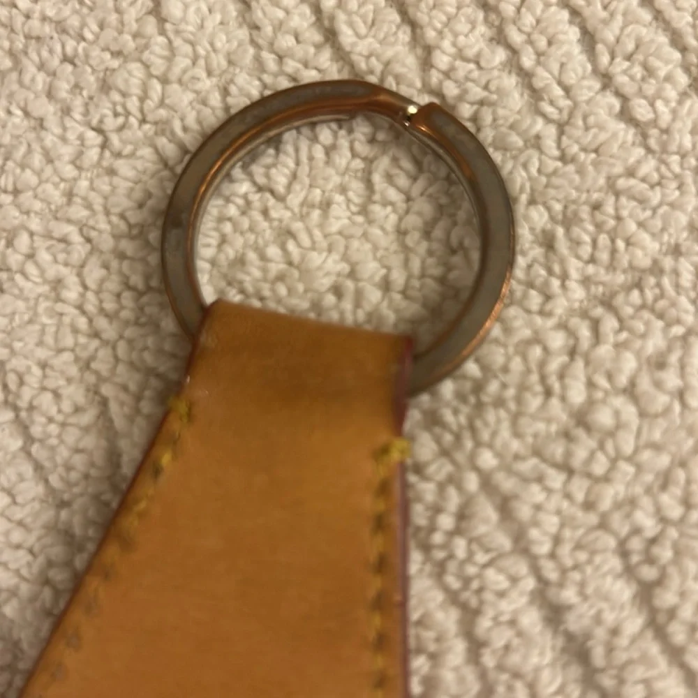 Dooney & Bourke Tan Leather Key Ring with Classic Crest Logo Gift Teen Adult